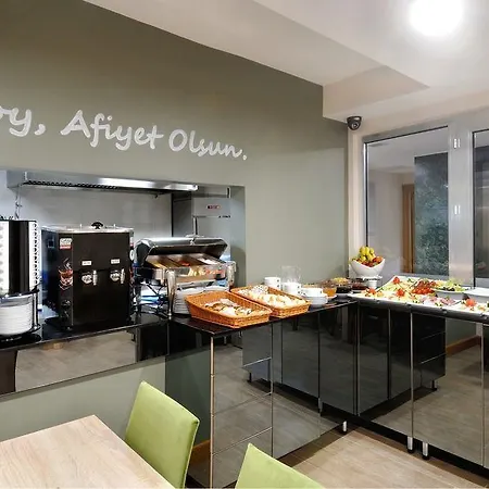 Hotel Bizim 3*